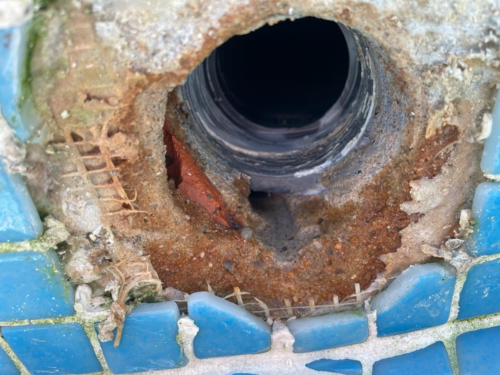 Detecting and Fixing a Pool Leak in 4 Easy Steps