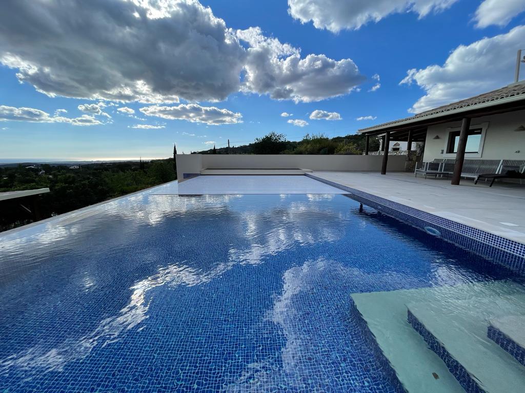 Are Automatic Pool Covers Worth the Price? Yes, and Here Are 5 Reasons Why.