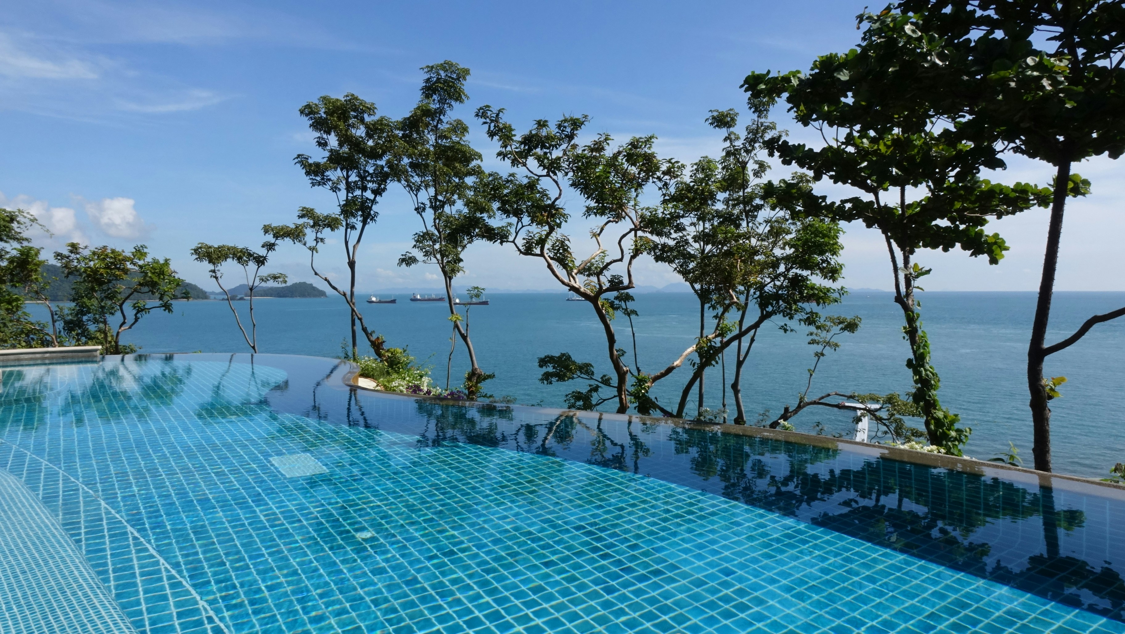 Comprehensive Guide to Optimal Pool Services